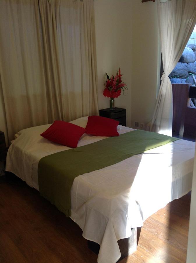 Royal Here Hotel Faaa Exterior foto